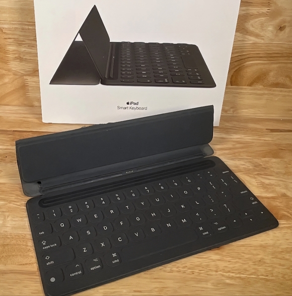 Apple iPad Smart Keyboard